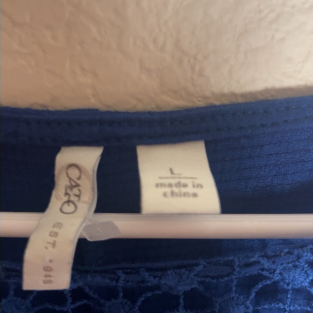 LARGE CATO Crochet Top Blue - Picture 7 of 12